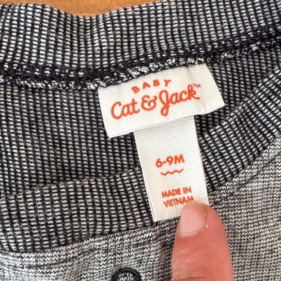 Cat & Jack Gray and Teal infant Bodysuit - Picture 3 of 9